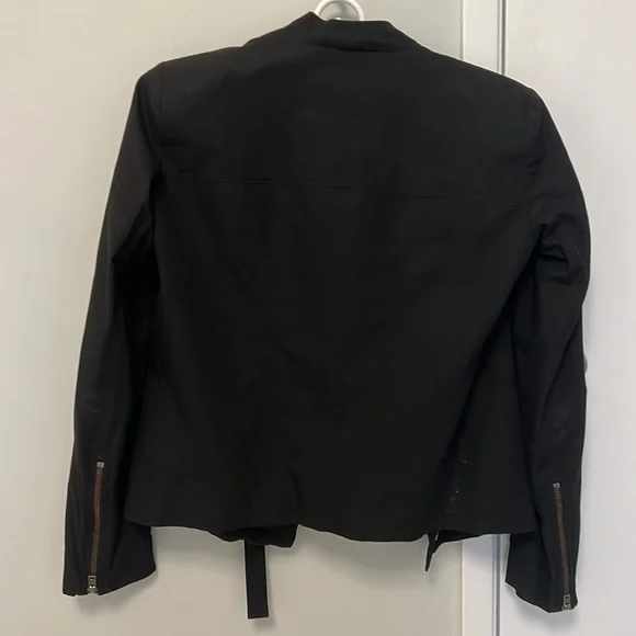 Helmut lang small black jacket. Great conditions. - Picture 4 of 4